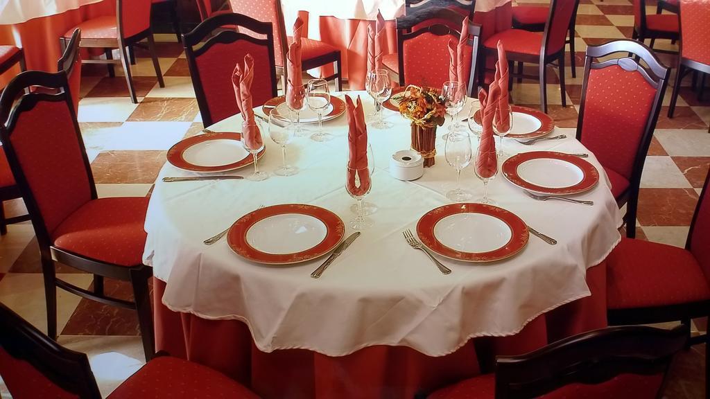 Aph Infanta Mercedes La Bañeza 部屋 写真